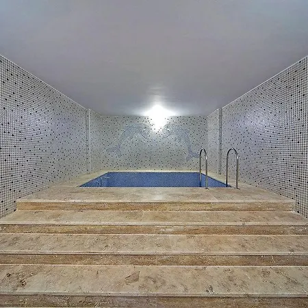 Laberna 马尔马里斯