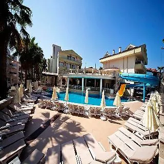 Laberna فندق مرمريس